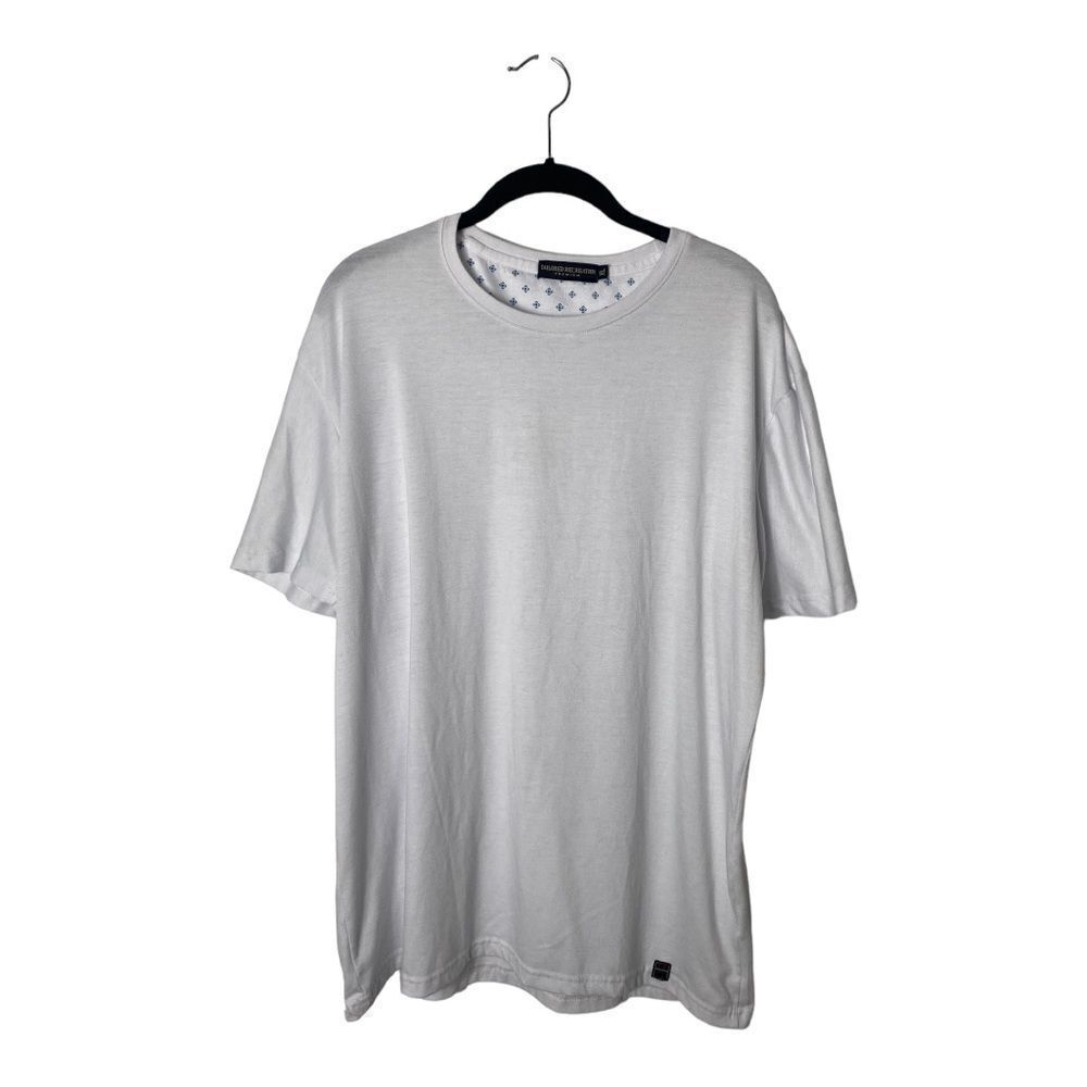 Tailored Recreation SZ XL white t-shirt